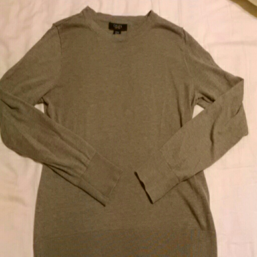 Lightweight sweater